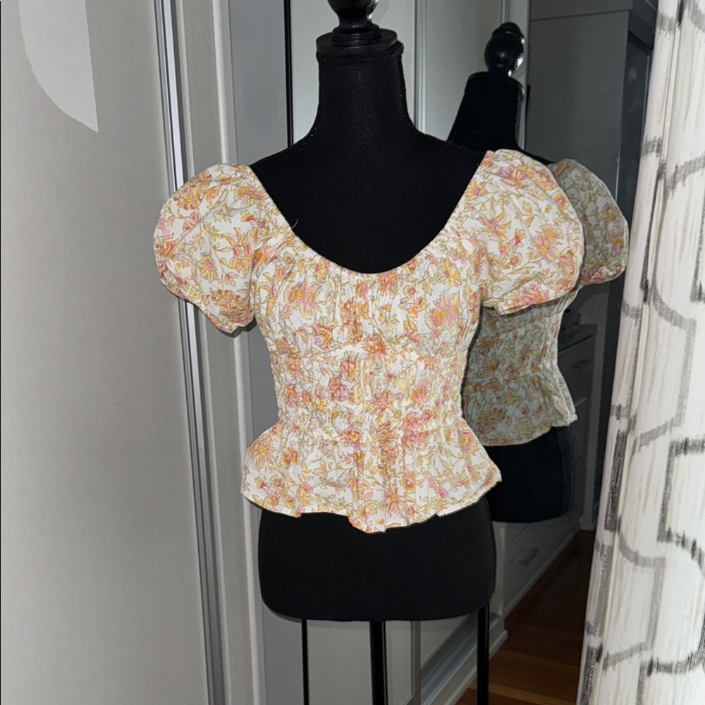Floral Puff Sleeve Top